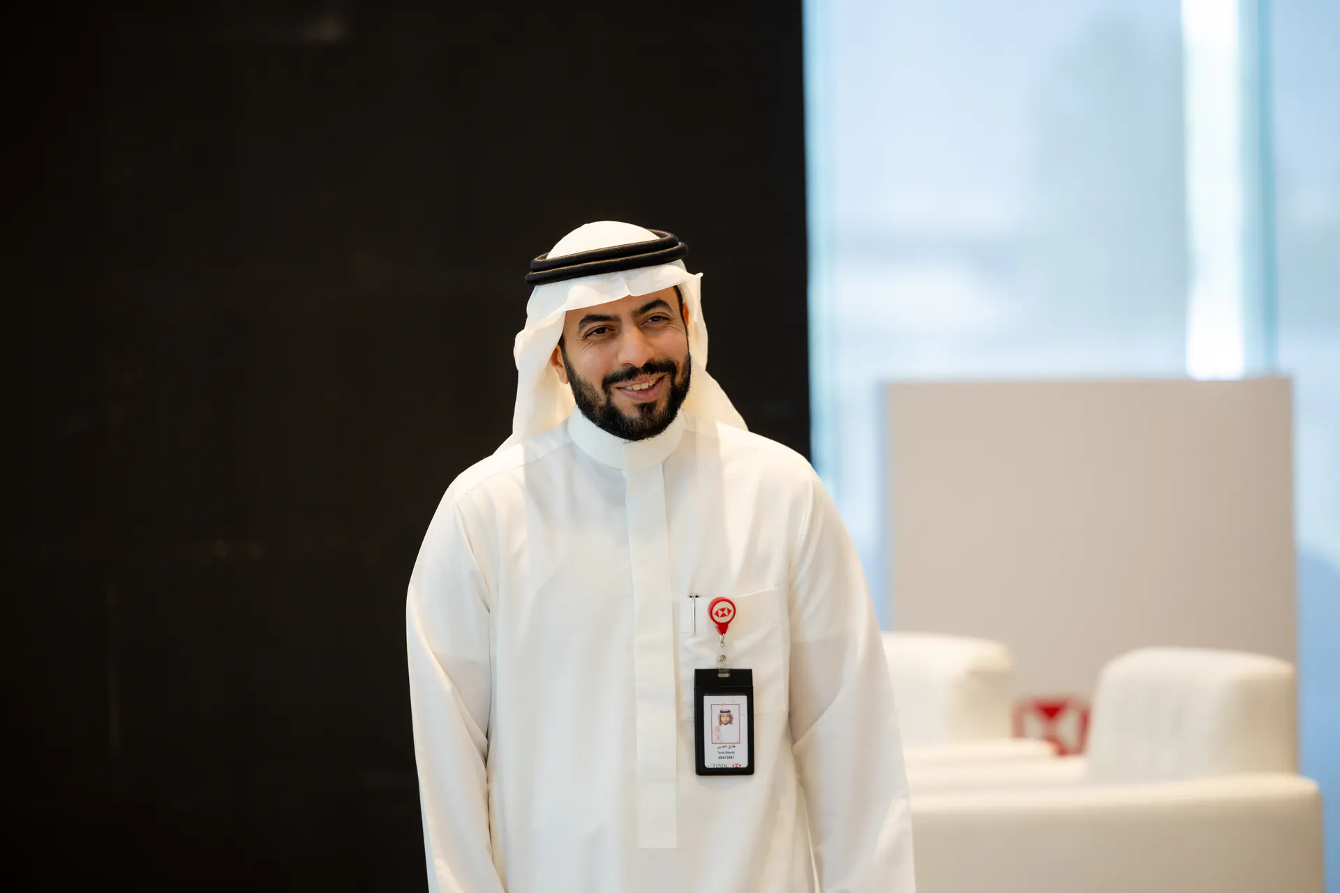 بوفيه ضيافة مجهز لتجربة عيد HSBC في بيئة العمل