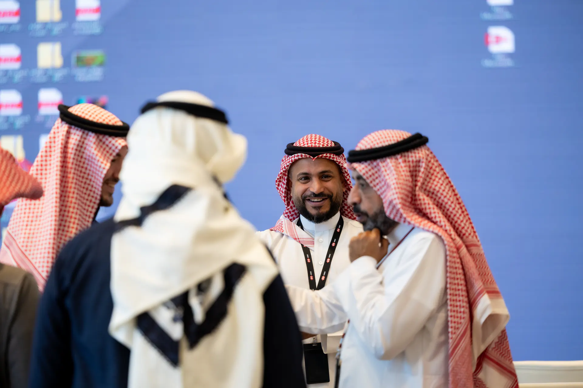 لوحة ترحيب عيد مبارك لموظفي HSBC